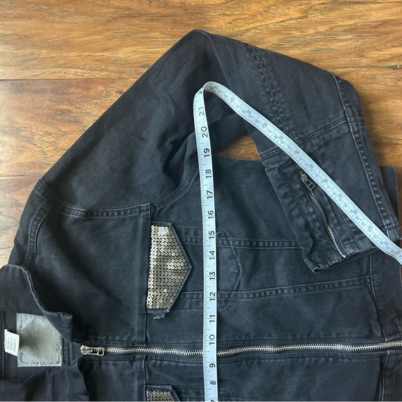 LEVI’S Black Denim Jacket with Silver Accents Women’s Size Large Distresses Moto - Picture 10 of 13